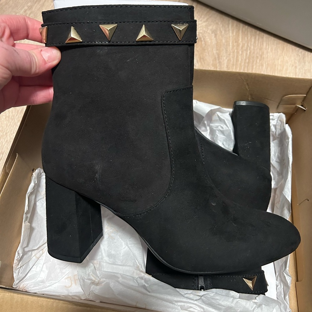 Women’s booties with heals